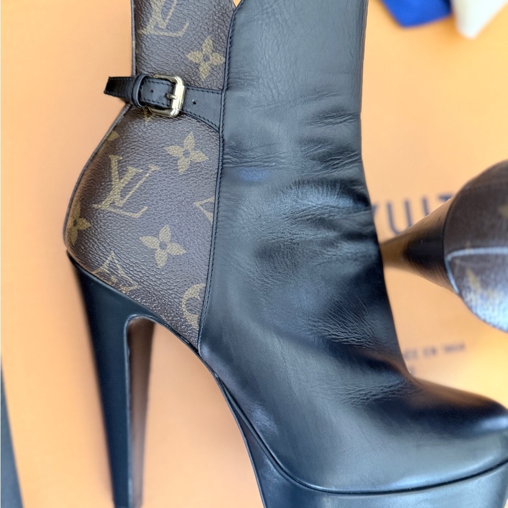 Louis Vuitton Monogram Black and Brown Heeled Boots size 6 - Picture 8 of 16